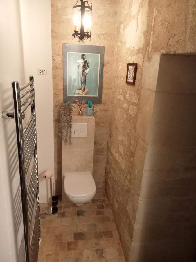 הוילה Doué-la-Fontaine La Tour Du Fauconnier מראה חיצוני תמונה
